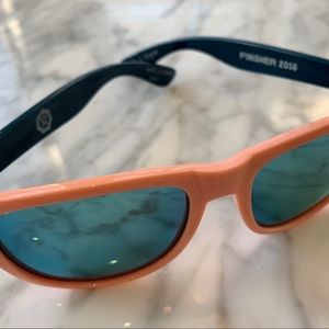 Lululemon sea wheeze finisher sunglasses 2018